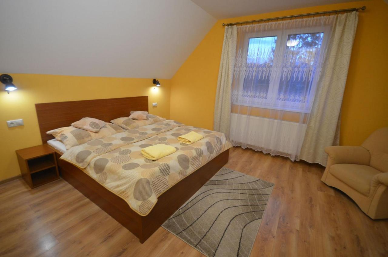 Apartmany Best I. Bešeňová Exteriör bild