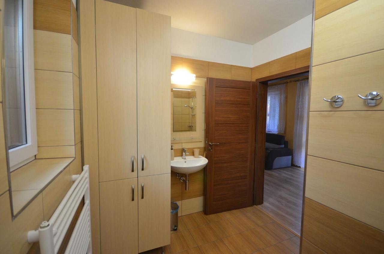 Apartmany Best I. Bešeňová Exteriör bild